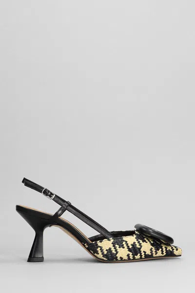 Chantal Pumps In Black