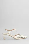 Chantal Leather Pumps In White