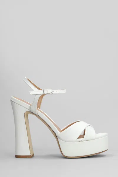 Chantal Sandals In White