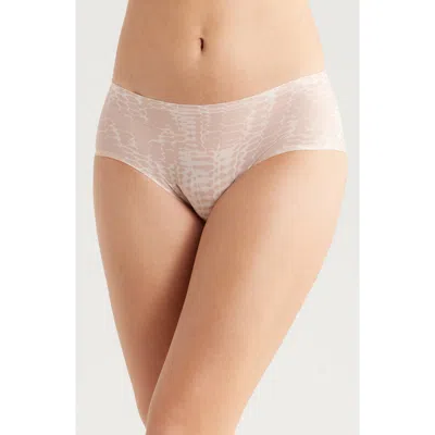Chantelle Lingerie Soft Stretch Seamless Hipster Panties In White