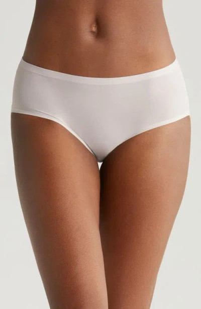 Chantelle Lingerie Soft Stretch Seamless Hipster Panties In Stone Grey
