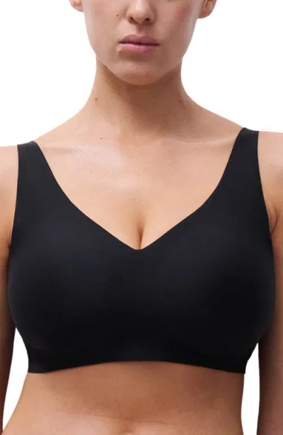 Chantelle Lingerie Softstretch Power V-neck Wireless Bra In Black