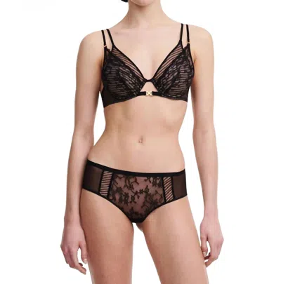 Chantelle Txture Plunge Bra In Black