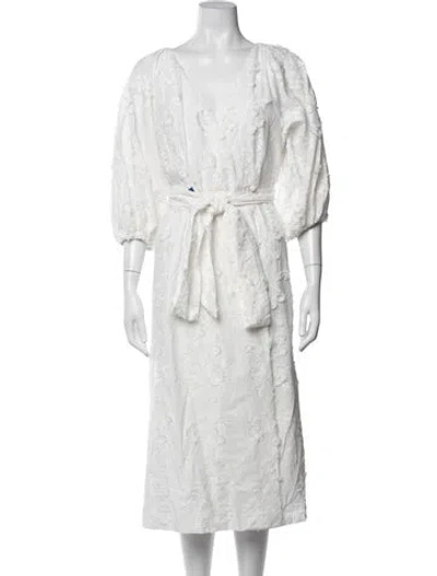 Pre-owned Charina Sarte Floral Print Embroidered Accent Robe In White