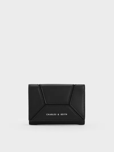 Charles & Keith Nasrin Geometric Wallet In Noir
