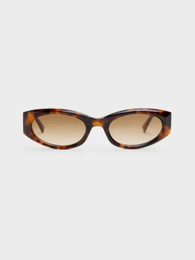 Charles & Keith - Aubrey Oval Sunglasses In T. Shell