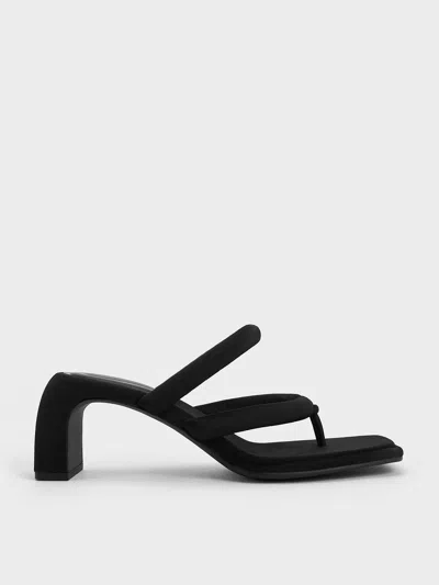 Charles & Keith Toni Puffy-strap Thong Sandals In Black Textured