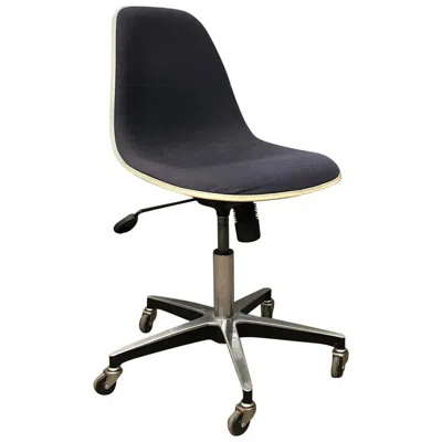 Pre-owned Charles And Ray Eames 1958, Ray & Charles Eames, Herman Miller, Pscc Fiberglass Office Desk Chair In Black