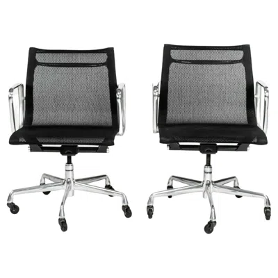 Pre-owned Charles And Ray Eames 2004 Herman Miller Eames Aluminum Group Management Desk Chair Black Mesh Fabric