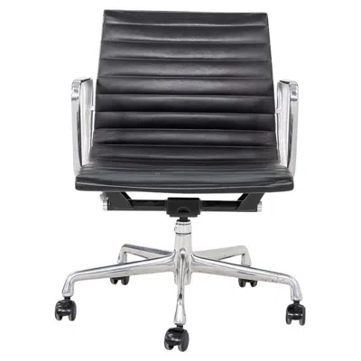 Pre-owned Charles And Ray Eames 2007 Herman Miller Eames Aluminum Group Management Desk Chairs In Black Leather