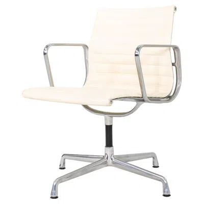 Pre-owned Charles And Ray Eames 2013 Herman Miller Eames Aluminum Group Side Chair With Swivel Base In White