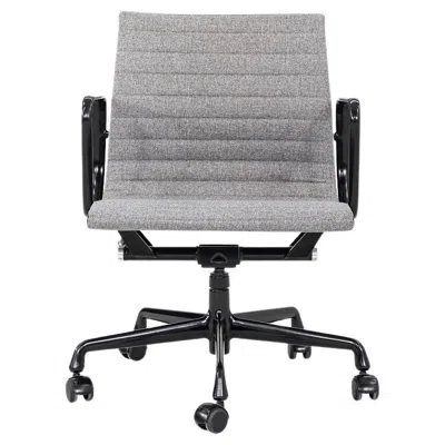 Pre-owned Charles And Ray Eames 2019 Herman Miller Eames Aluminum Group Management Desk Chair With Grey Fabric In Gray