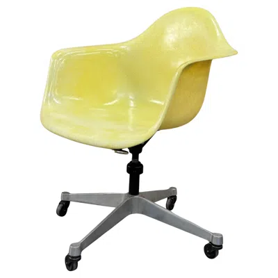 Pre-owned Charles And Ray Eames Adjustable Translucent Yellow Eames Desk Armchair On A Rolling Base
