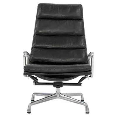 Pre-owned Charles And Ray Eames C. 1988 Herman Miller Aluminum Group Lounge Chair With Ottoman In Black Leather