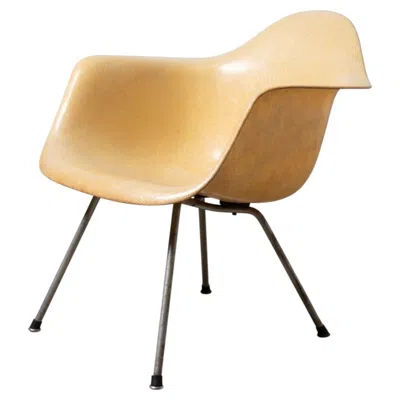 Pre-owned Charles And Ray Eames Charles Eames Parchment Lax Armshell Low Lounge Chair Herman Miller Venice 1954 In Sand