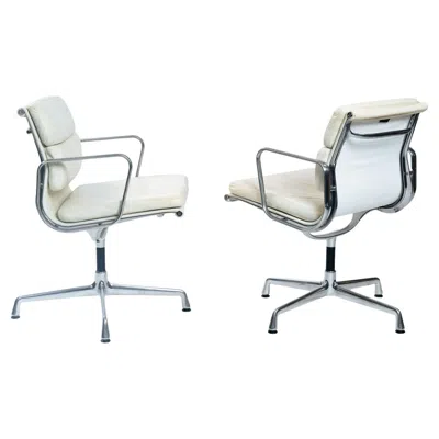 Pre-owned Charles And Ray Eames Charles & Ray Eames Ea208 Softpad Chairs, White Leather, Vitra 1990s