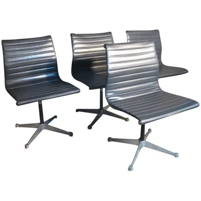 Pre-owned Charles And Ray Eames Eames Aluminium Group Ea105 Chairs By Charles & Ray Eames, 1958 (originals) In Gray