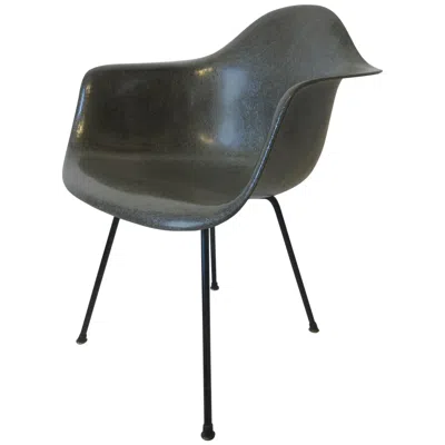 Pre-owned Charles And Ray Eames Eames Early Label Armshell Chair By Herman Miller In Black