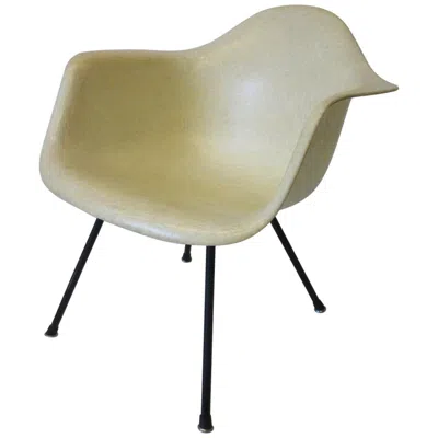 Pre-owned Charles And Ray Eames Eames Early Shell Chair Lounge Height For Herman Miller In Brown