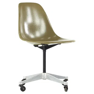 Pre-owned Charles And Ray Eames For Herman Miller Mid Century Wheeled Shell Chair In Brown