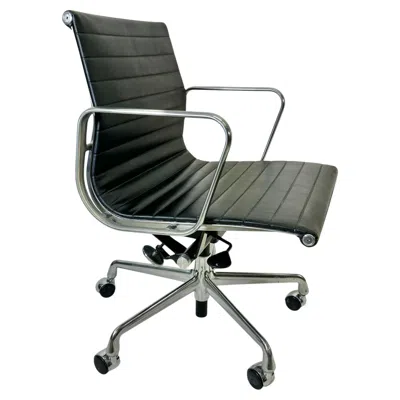 Pre-owned Charles And Ray Eames Herman Miller Aluminum Group Office Chair In Black Leather (multiple Available)