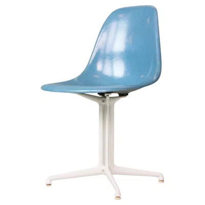 Pre-owned Charles And Ray Eames Charles & Ray Eames "la Fonda" Blue Fiberglass Chairs Herman Miller