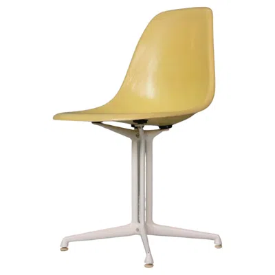 Pre-owned Charles And Ray Eames Charles & Ray Eames "la Fonda" Light Yellow Fiberglass Chairs Herman Miller