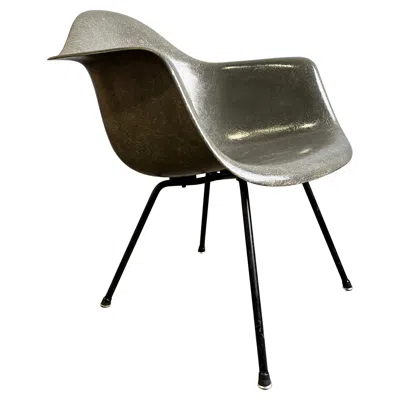 Pre-owned Charles And Ray Eames Midcentury Eames For Herman Miller Fiberglass Chair Lax On X Base In Black