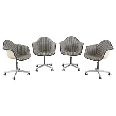 Pre-owned Charles And Ray Eames Set Of Four Eames For Herman Miller Swivel Shell Chairs In Gray