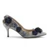 Charles By Charles David Arnold Pump In Grey