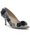 Charles By Charles David Arnold Pump In Grey