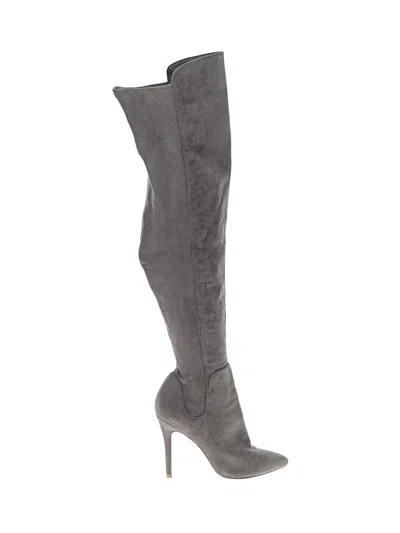 Pre-owned Charles By Charles David Boots In Gray