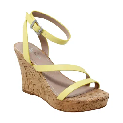 Charles By Charles David Loved Butter 2d22s102-700 Women's In Brown