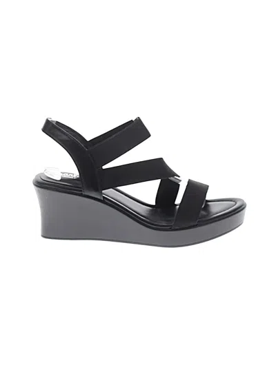 Pre-owned Charles By Charles David Wedges In Black