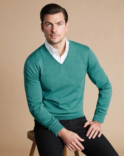 Charles Tyrwhitt Men's  Merino V-neck Sweater In Green
