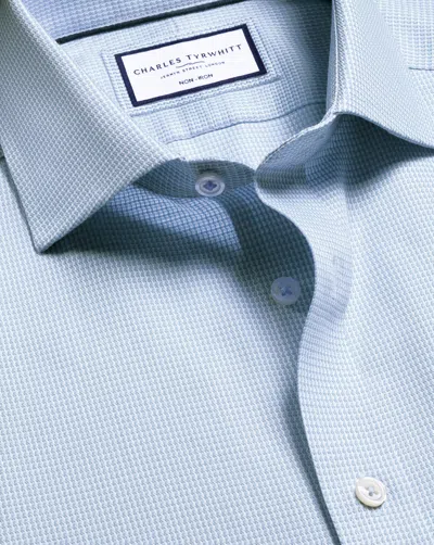 Charles Tyrwhitt Men's  Non-iron Stretch Burlington Weave Shirt