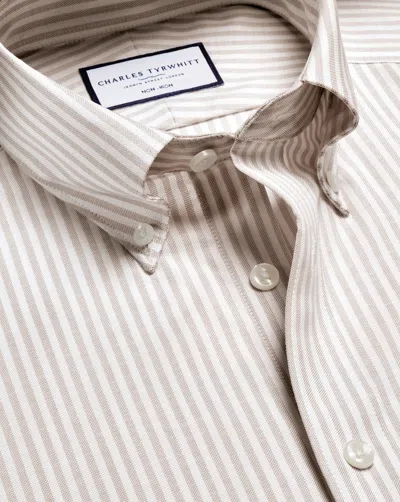 Charles Tyrwhitt Men's  Non-iron Stretch Oxford Stripe Shirt In Neutral