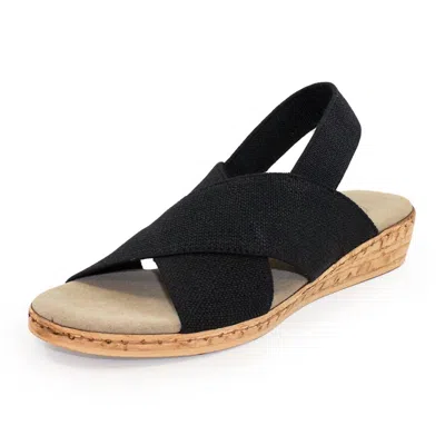Charleston Shoe Co. Women's Atlantic Low Sandal In Black