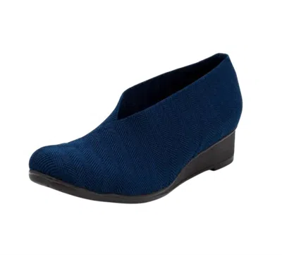 Charleston Shoe Co. Women's Cape Herringbone Wedge Shoes In Navy In Blue