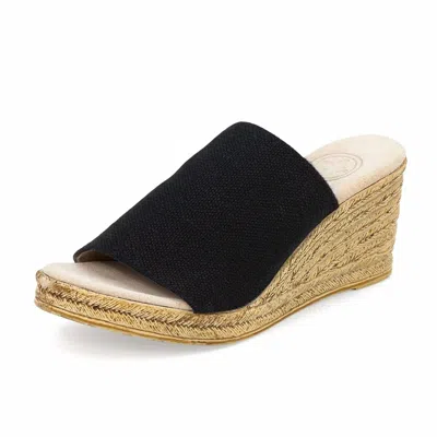 Charleston Shoe Co. Women's Finn Espadrille Wedge Sandal In Black Linen