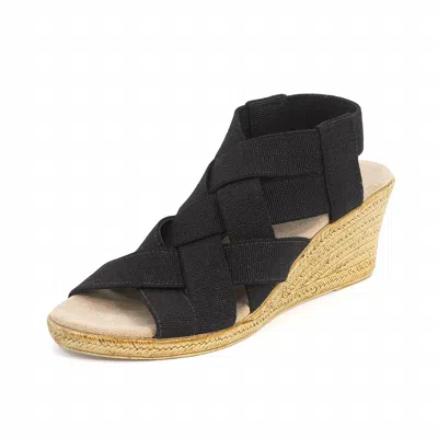 Charleston Shoe Co. Women's Ravanel Sandal In Black Linen