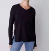 CHARLIE B BASIC V-NECK SWEATER IN BLACK