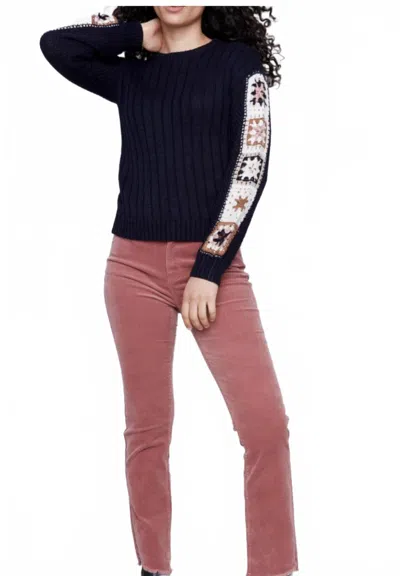 CHARLIE B CROCHET SLEEVE SWEATER IN NAVY