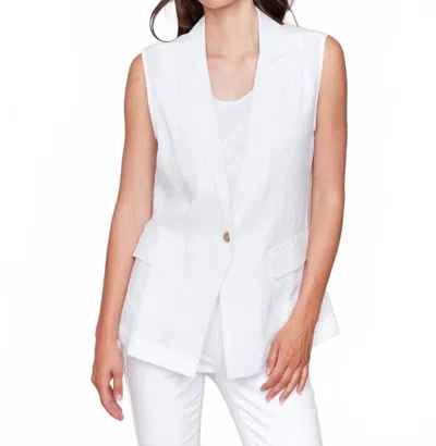 Charlie B Linen Blend Vest In White