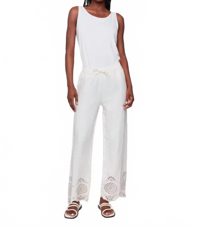 Charlie B Linen Pull On Pant In Natural In White