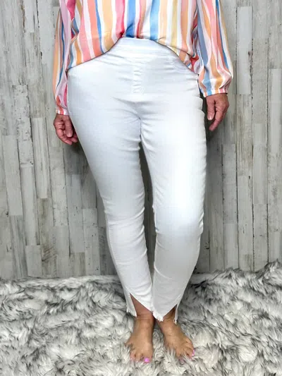 Charlie B Oak Creek Fringe Jean In White
