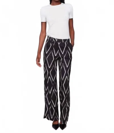 Charlie B Printed Pleated Pocket Pant In Geometric In Black