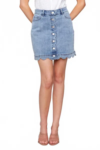 CHARLIE B SCALLOPED EDGE DENIM SKORT IN LIGHT BLUE