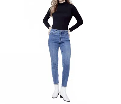 Charlie B Tulip Back Hem Jeans In Blue