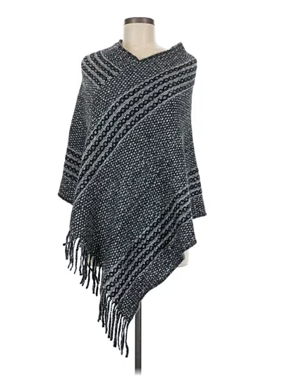 Pre-owned Charlie Paige Poncho In Gray